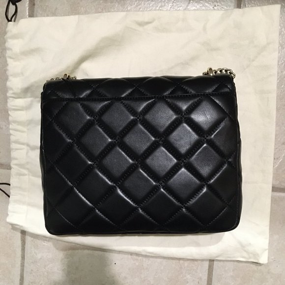 NWT DKNY Lara Large Lamb Skin Quilted Flap Bag Black - Picture 3 of 10